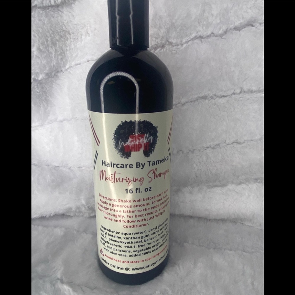 Shampoo to wash the hair